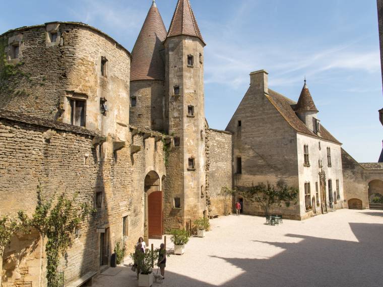 Châteauneuf-en-Auxois, château © Alain DOIRE BFC Tourisme