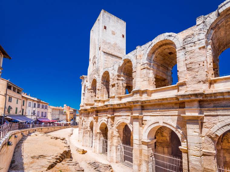 Arles, les arènes © AdobeStock