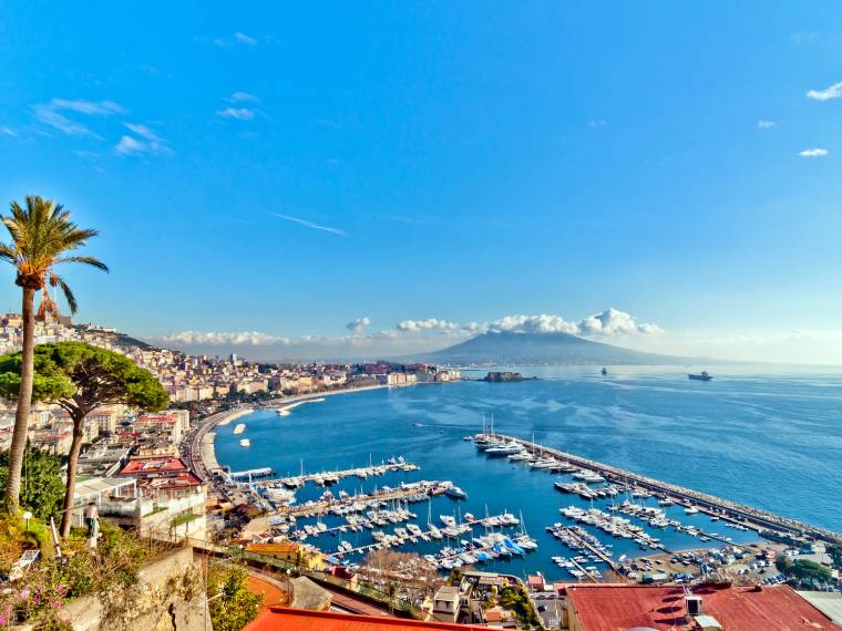 Naples, le port © eddygaleotti - Fotolia_64759108_M
