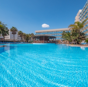 Hôtel Golden Taurus Aquapark Resort ****