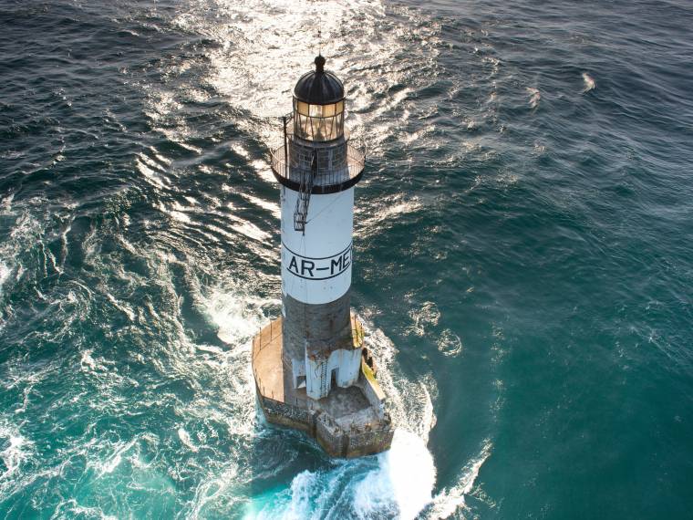 Île de Sein, phare Ar Men © CRTB_JOB-Nicolas