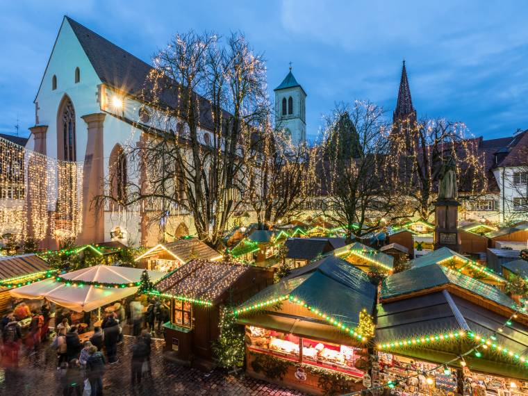 Freiburg, marché de Noël © FWTM - Spiegelhalter 2