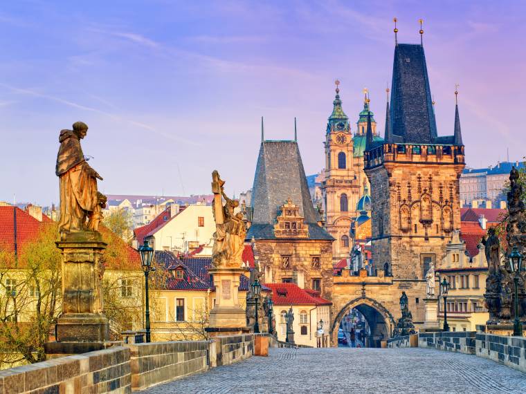 Prague, le pont Charles © AdobeStock