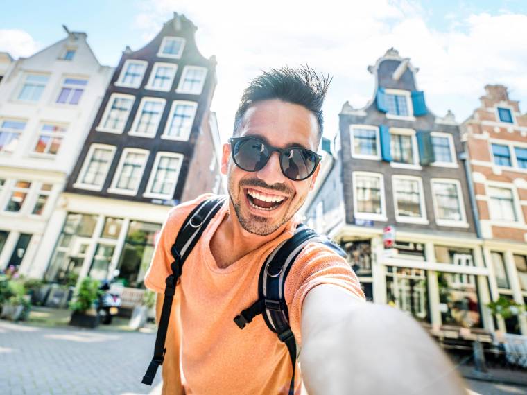 Amsterdam_selfie © AdobeStock