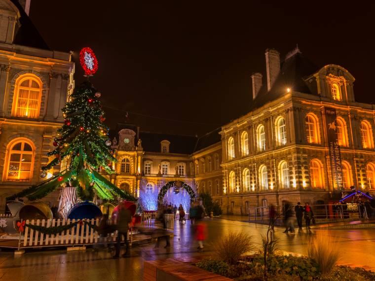Marché de Noël Amiens ©Adobe Stock