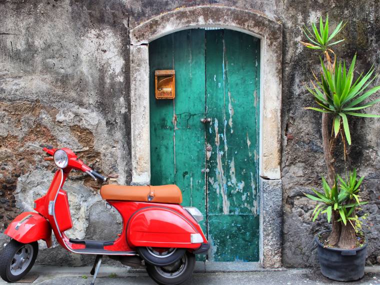 Sicile Vespa © fotolia