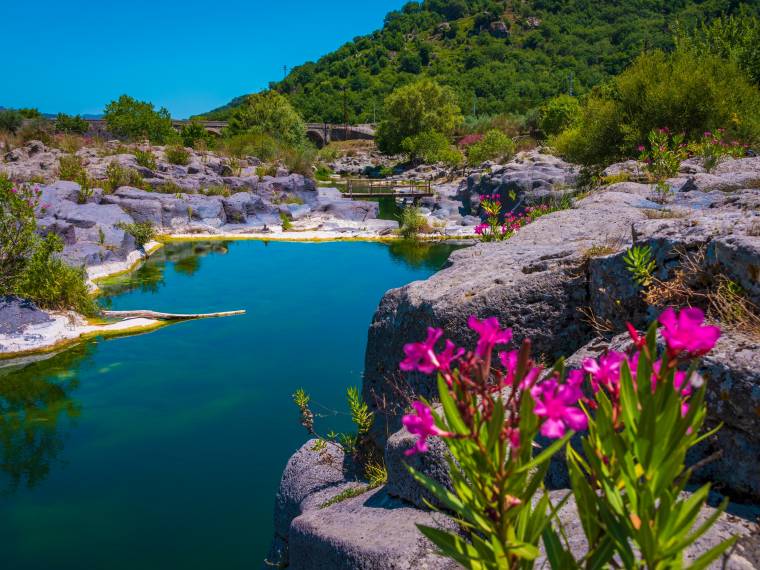 Gorges de l-Alcantara © AdobeStock_432882947