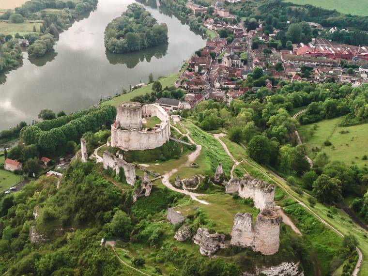 Vue aérienne de Château Gaillard © In Viaggio col Tubo