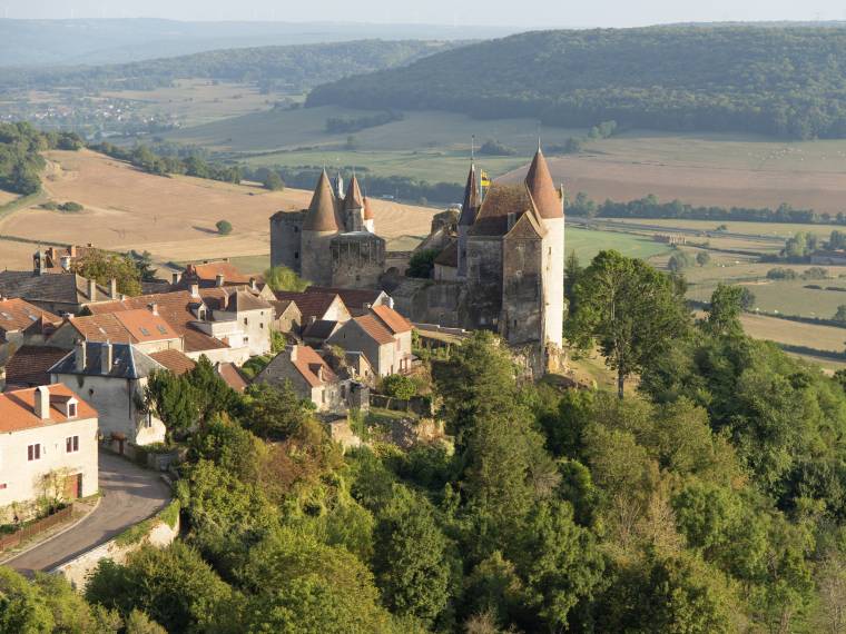 Châteauneuf-en-Auxois © Alain DOIRE - BFC_Tourisme