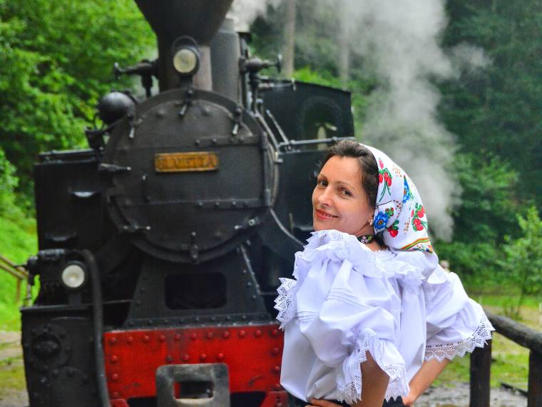 Locomotive a vapeur en Maramures © Karpaten turism