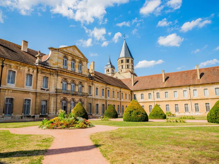 Abbaye de Cluny © AdobeStock_224416516