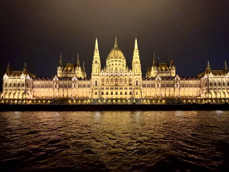 Parlement by night ©BN