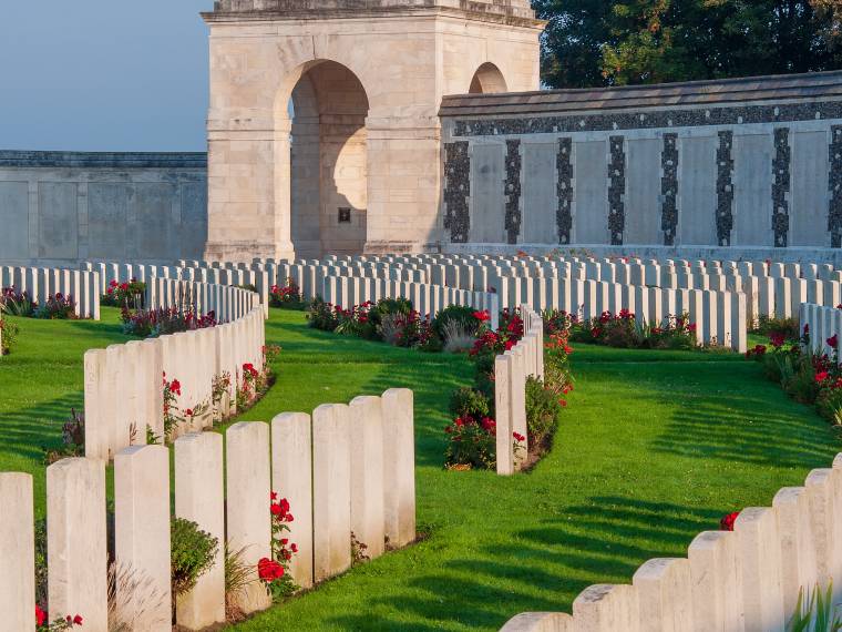 Tyne Cot Cemetery © Adobe Stock