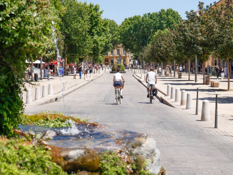 Cours Mirabeau Aix-en-Provence © Adobe Stock