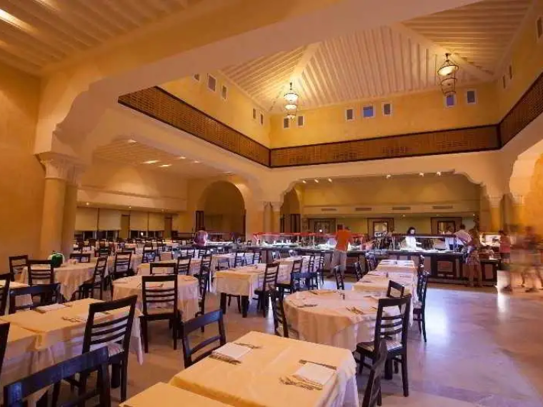 Royal Karthago 10