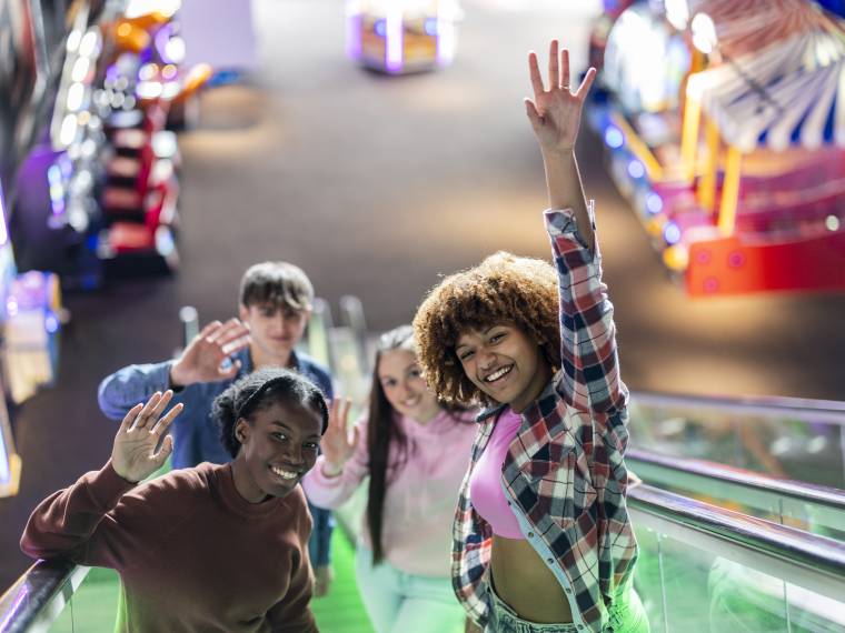 Young people © Envato