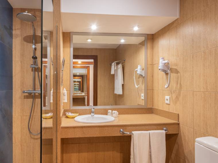 SALLE DE BAIN DOUCHE