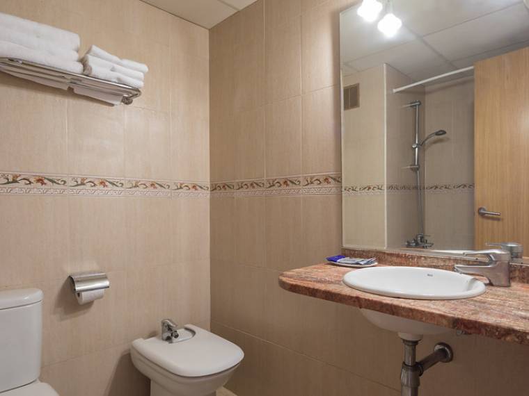 Hôtel Htop Palm Beach - Costa Brava, Lloret de mar - 4 - Salle de bain