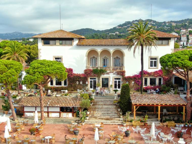 Hôtel Roger de Flor by Seleqtta****