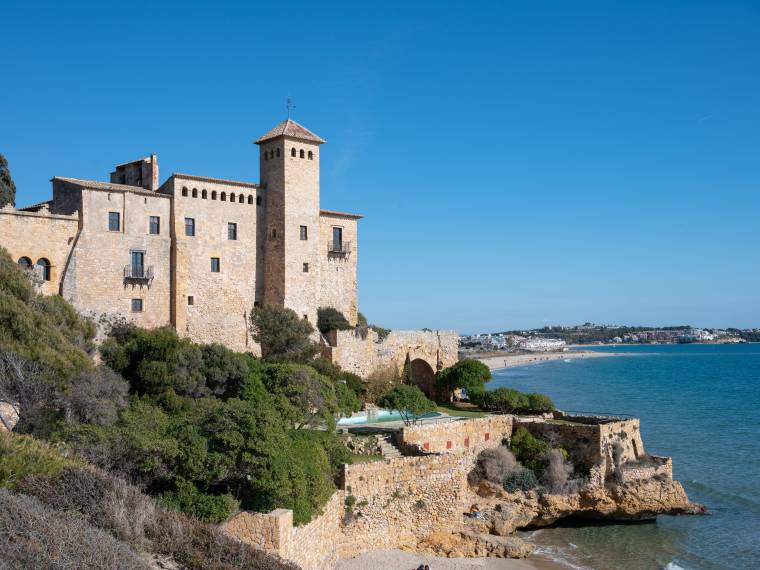 Château de Tamarit ©Envato-2025-02-11-16-47-02-utc