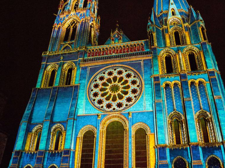 Chatres en lumières, portail royal de la cathédrale © ADRT28 Coralie DAUDIN