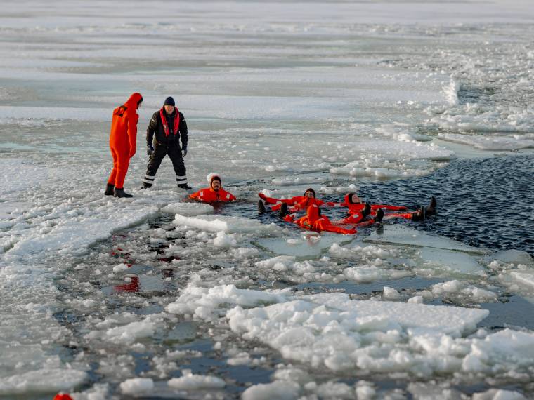 Baignade en eau glacée © Léo évasion (1)