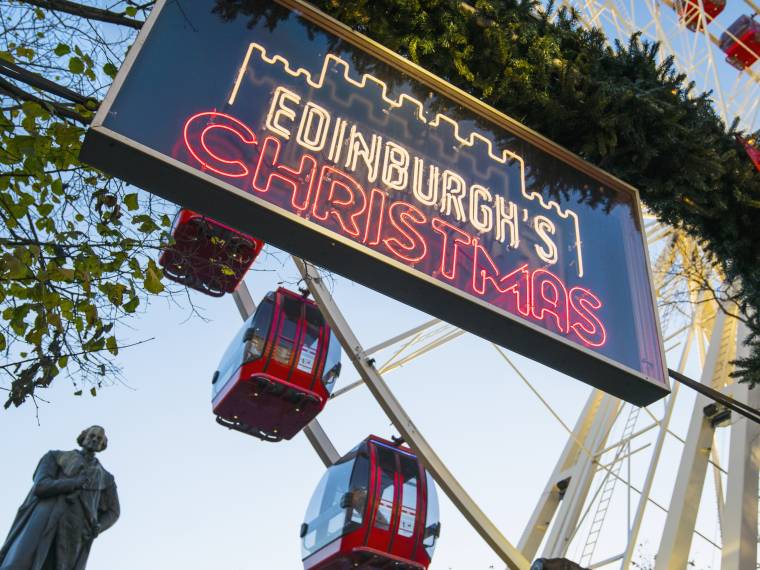 Edinburgh Christmas Market © VisitScotland  Kenny Lam (3)