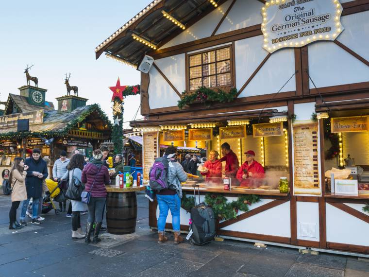 Edinburghs Christmas Market © VisitScotland  Kenny Lam