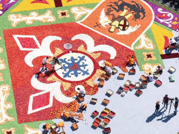 Tapis de fleurs en cours © Mastershoot (2)