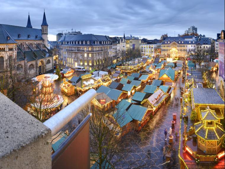 Bonn, marché de Noël © GNTB - Francesco_Carovillano