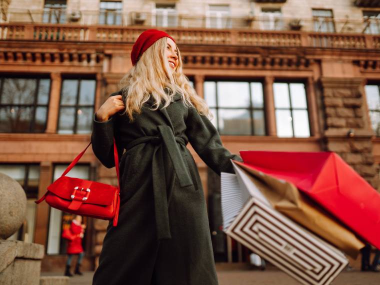 Paris shopping © Envato