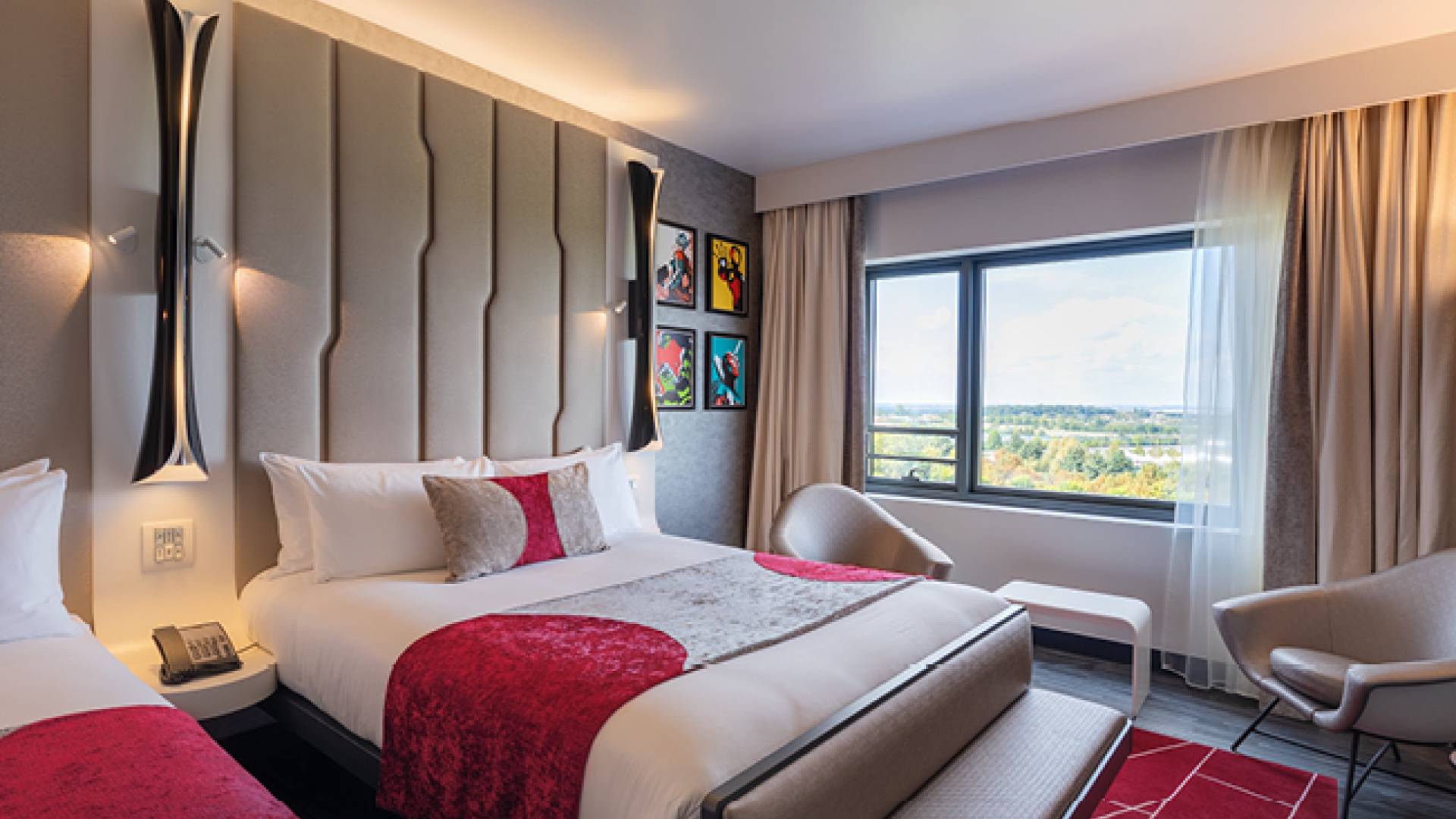 Disney Hotel Disney Hotel New York - The Art of Marvel © Disney