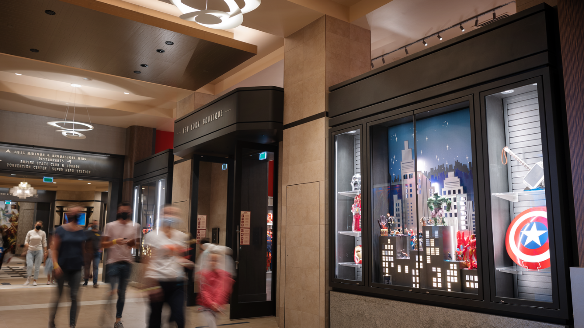 Disney Hotel Disney Hotel New York - The Art of Marvel © Disney