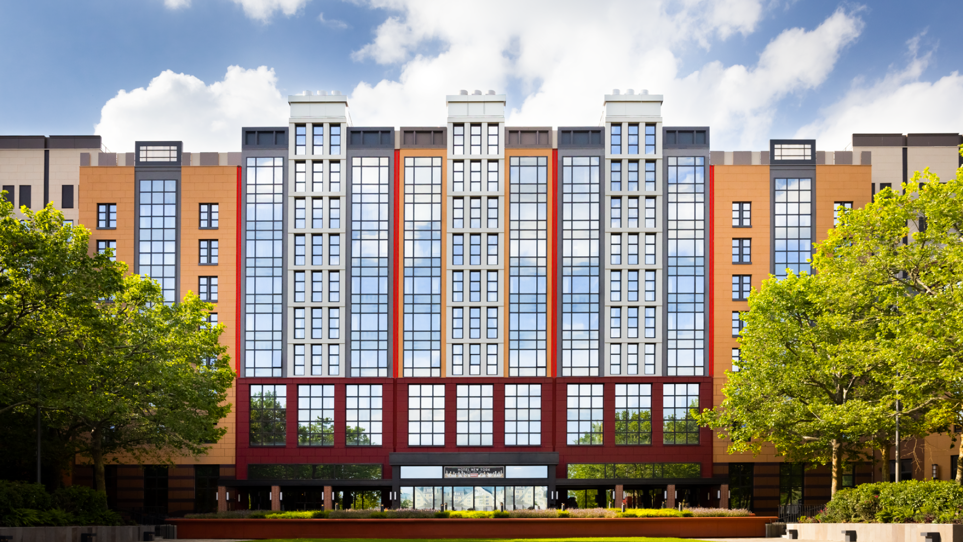 Disney Hotel Disney Hotel New York - The Art of Marvel © Disney
