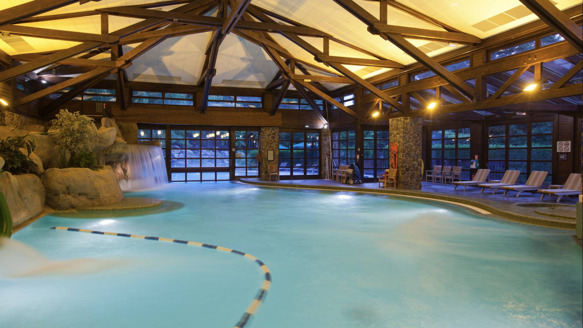 Disney Hotel Sequoia Lodge © Disney