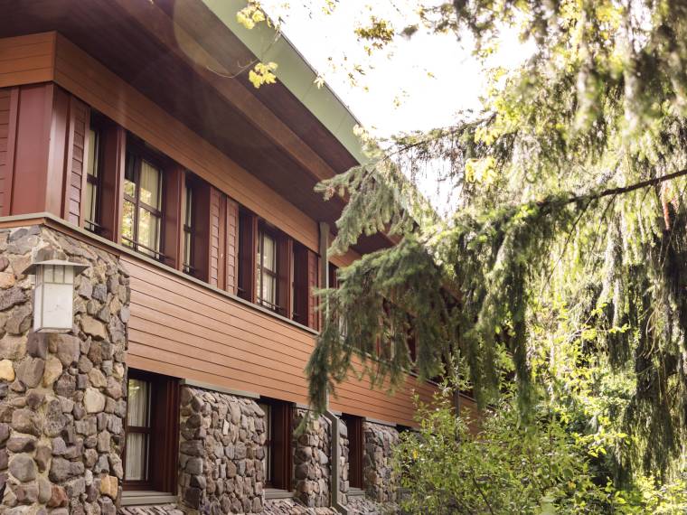 Disney Hotel Sequoia Lodge © Disney